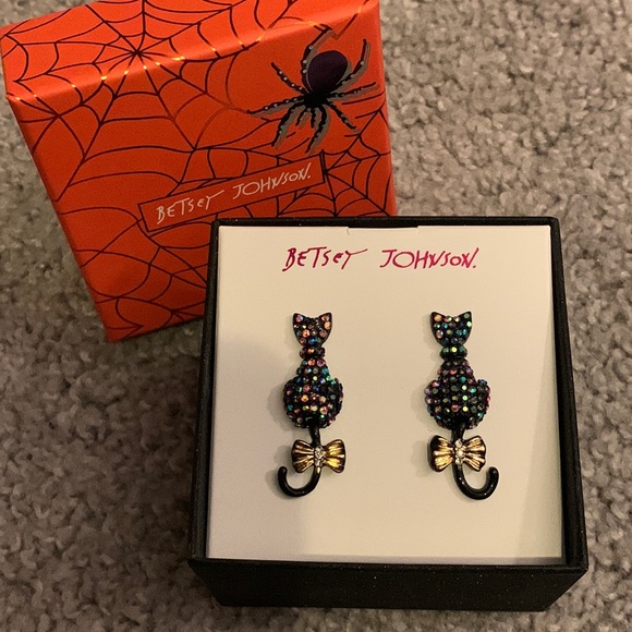 Betsey Johnson Jewelry - Betsey Johnson Swinging Black Cat Pave Earrings